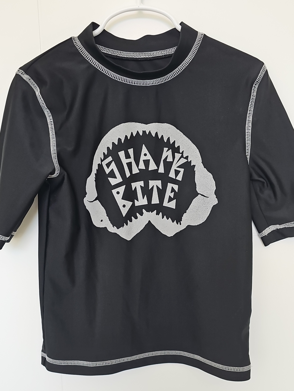 Cherokee Black & Gray Toddler Swim Rash Guard Shirt Boys Sz Small 6-7